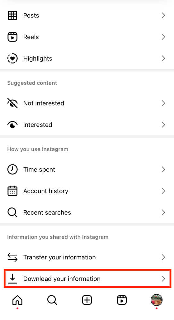 Path Socialcaptura de ecrã de Instagramdo menu "A sua atividade", com uma caixa vermelha a destacar "Descarregar as suas informações".